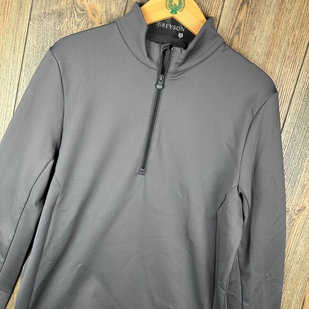 Greyson Men 1/4 Zip Golf Pullover Wolf Logo Size Small Charcoal Gray